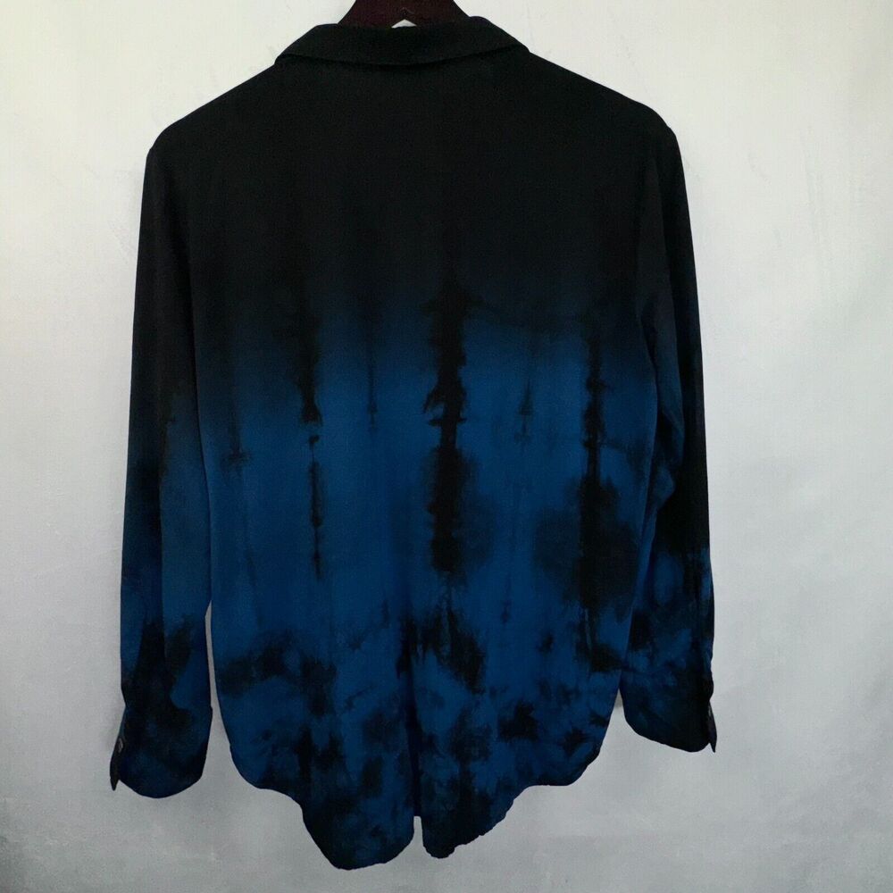 Rock & Republic Ladies Shirt Sz S Black Blue Tie-Dye 1/2 Button Roll-Tab Sleeve - Picture 2 of 5